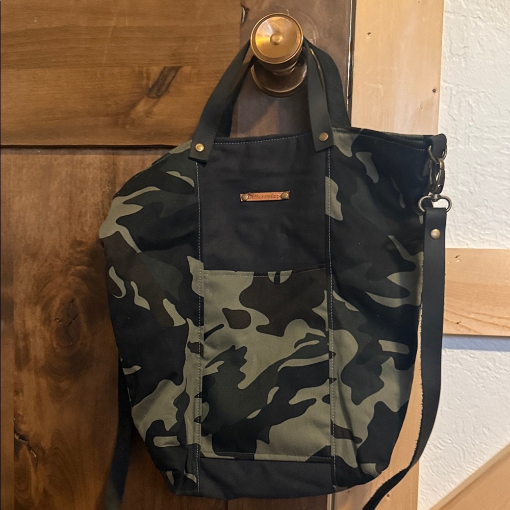 ✨ Oh! Sunnyslope Camo Canvas Tote Shoulder Bag ✨